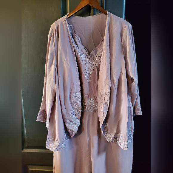 Mother of The Bride Pants Suits for Wedding Chiffon Formal Gown - Picture 7 of 8